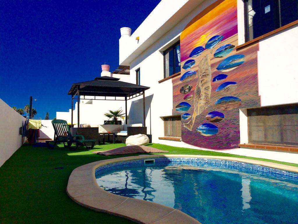 Hotel Surf Riders Fuerteventura Corralejo Exterior foto